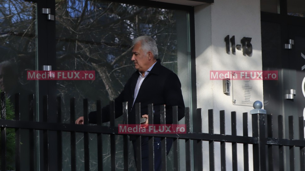 PAPARAZZI | Ce face Adriean Videanu în așteptarea sentinței în dosarul Romgaz-Interagro