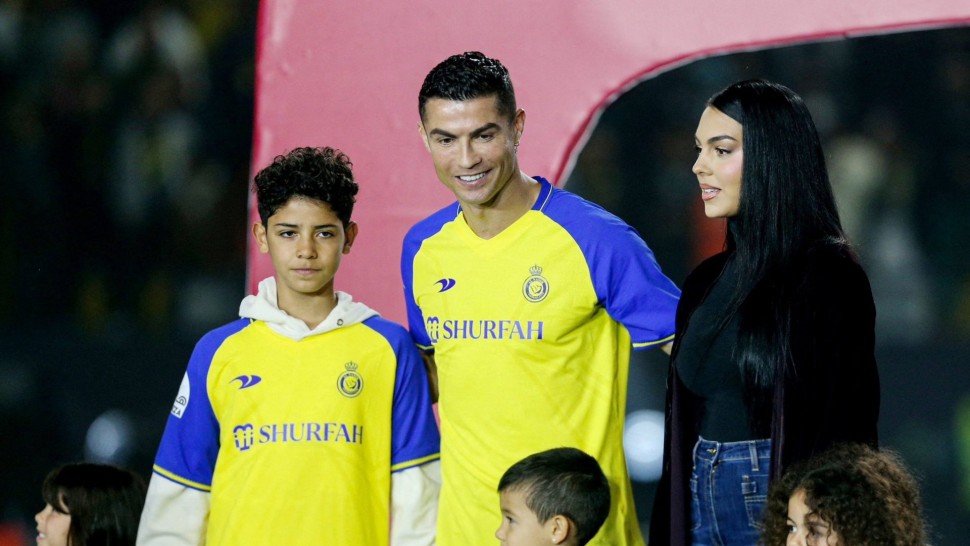 Reguli stricte pentru iubita lui Ronaldo în Arabia Saudită. Arabii nu se joacă