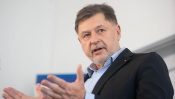 Alexandru Rafila anunță valul cinci în România Va dura cel puţin două luni. Lunile de risc maxim sunt februarie şi martie