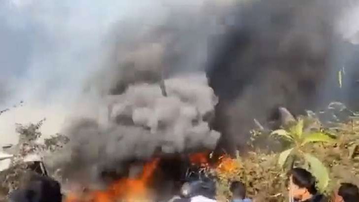 S-a prăbușit un avion de pasageri. Peste 40 pe persoane au murit în tragedia din Nepal