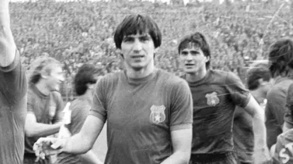 Când a mai avut Victor Piţurcă probleme cu legea. Fotbalistul arestat de Miliție în 1981 pentru că juca barbut