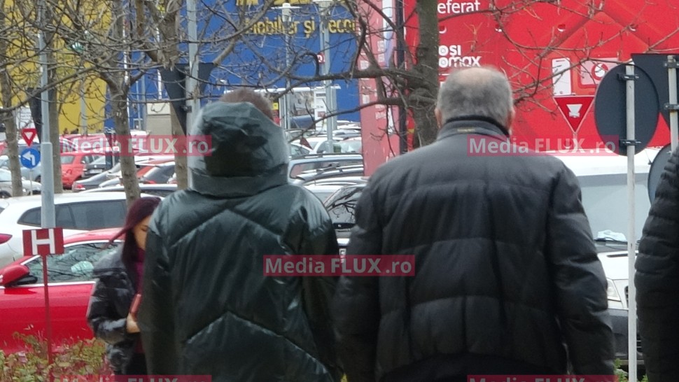 EXCLUSIV PAPARAZZI | Cea mai nouă prietenă a lui Ion Țiriac. Cine e femeia care e văzută tot mai des în compania miliardarului