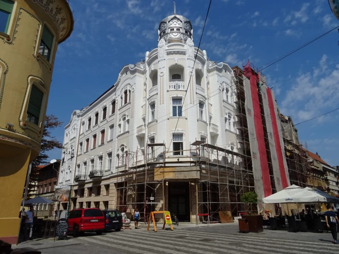 Palatul Apollo