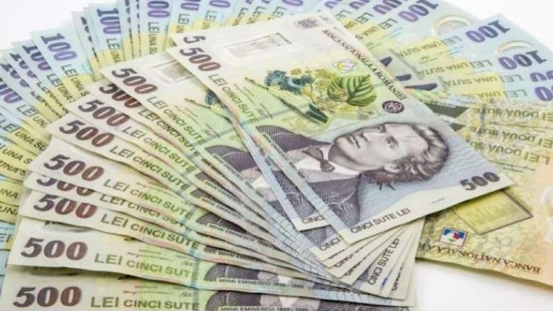 Cum ți se pot fura bani din cont cu un telefon. Cel mai des escrocii pretind că sună din partea băncii