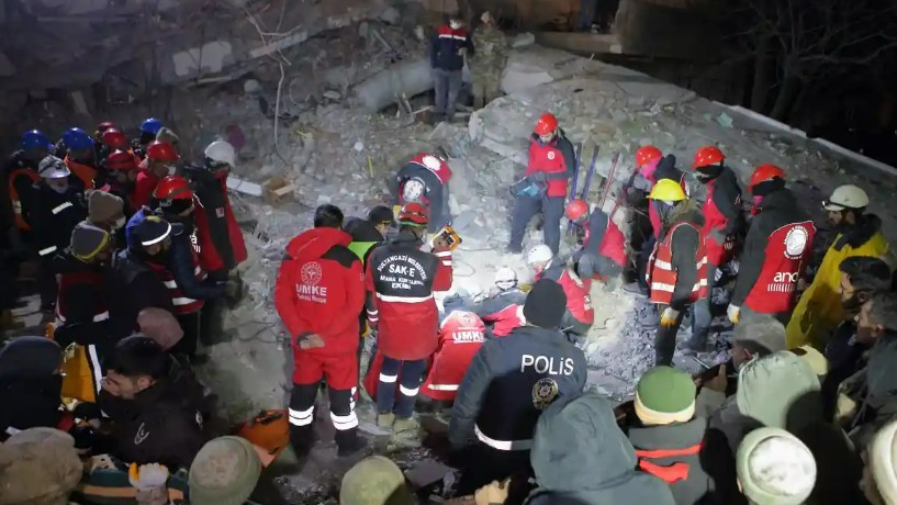 Peste 21.000 de morți în Turcia și Siria. 650 de replici și sute de mii de oameni fără adăpost