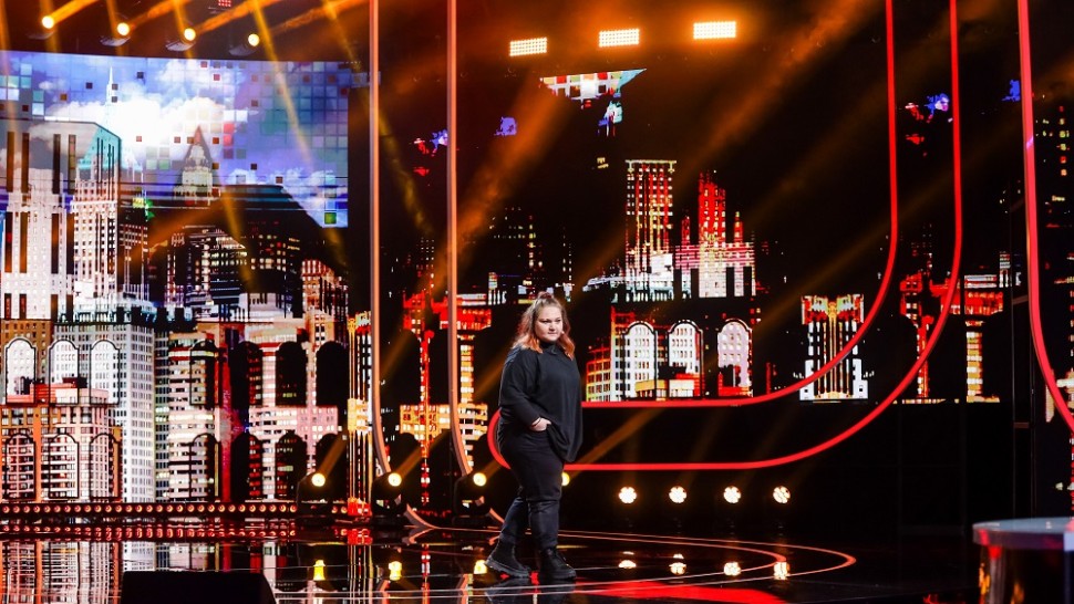 Moment de STAND UP despre ziua în care a căzut de la etajul 8 pe scena iUmor