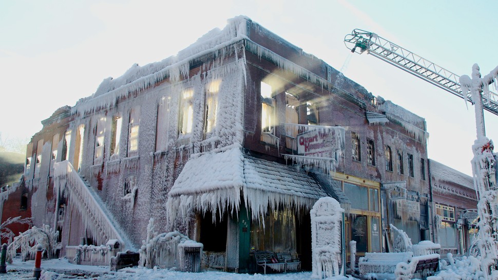 Avertisment meteo în SUA temperatura va ajunge până la MINUS 79 grade Celsius. Americanilor li se cere să nu iasă din case