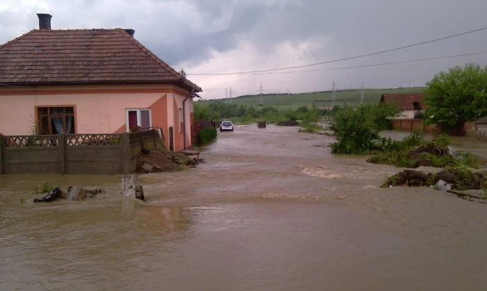 Cod galben de inundații.