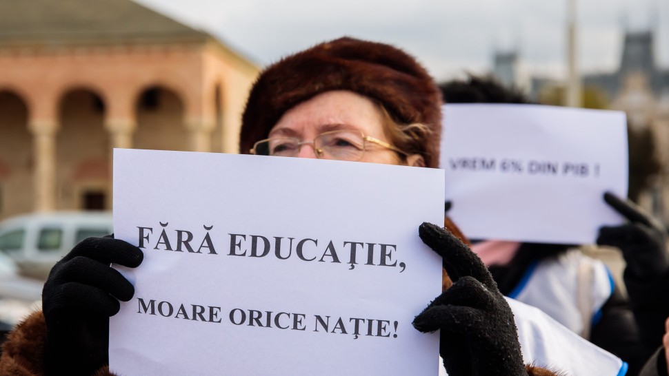 Profesorii amenință cu greva generală. Care sunt doleanțele dascălilor