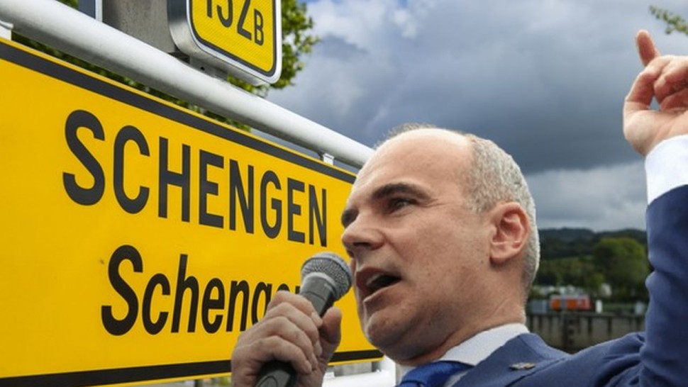 Rareș Bogdan spune că Austria face jocul Rusiei Lovitură internă majoră la adresa lui Karl Nehammer