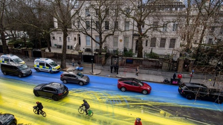 Șoc la Ambasada Rusiei din Londra. Ce s-a întâmplat pe strada unde are sediul
