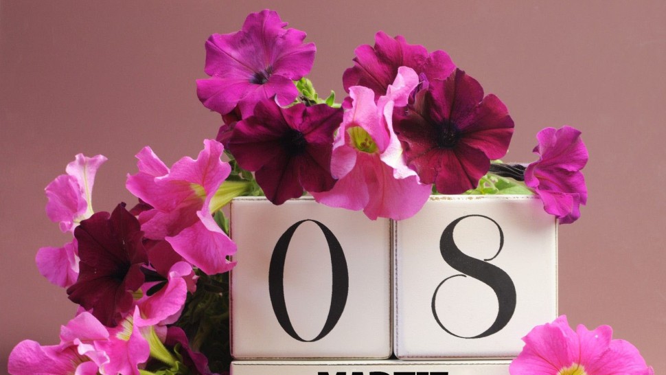 Mesaje de 8 Martie. Transmite un gând bun celor mai importante femei din viața ta