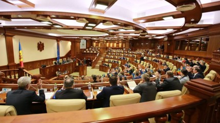Limba română devine limba oficială în Republica Moldova. Parlamentul de la Chișinău a adoptat legea