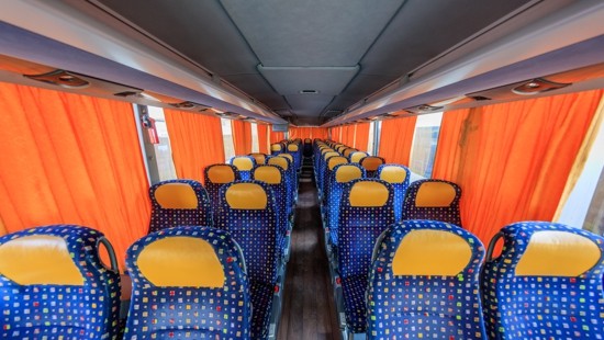 Cea mai lungă călătorie din lume cu autobuzul durează 56 de zile Cât plătesc pe o cursă turiștii care traversează 22 de țări