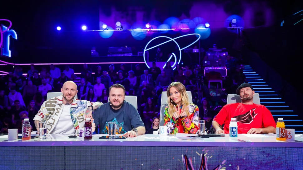Cătălin Bordea semifinalist America Express premiază cel mai bun număr de stand-up