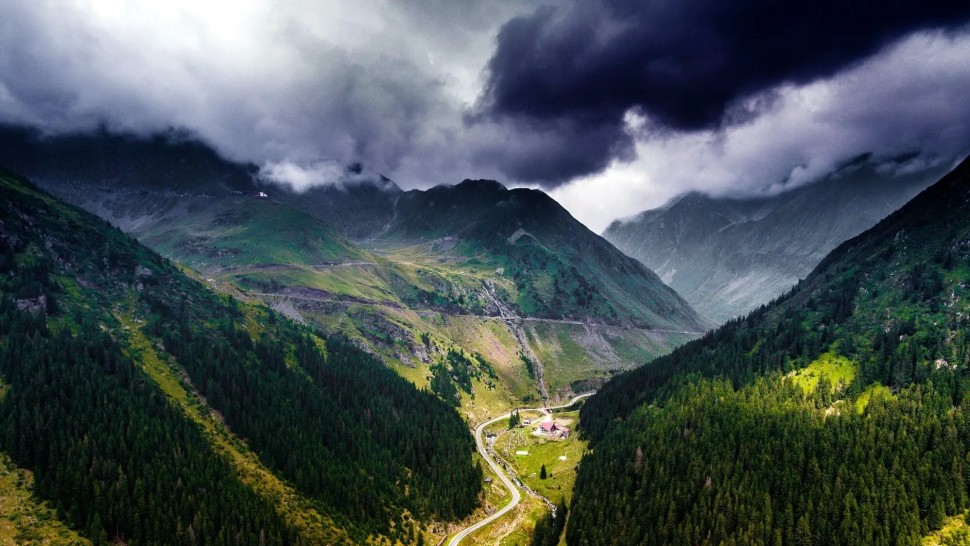 Bucovina inclusă într-un circuit turistic internațional de lux. Prețul unui bilet ajunge la aproape 130.000 de dolari
