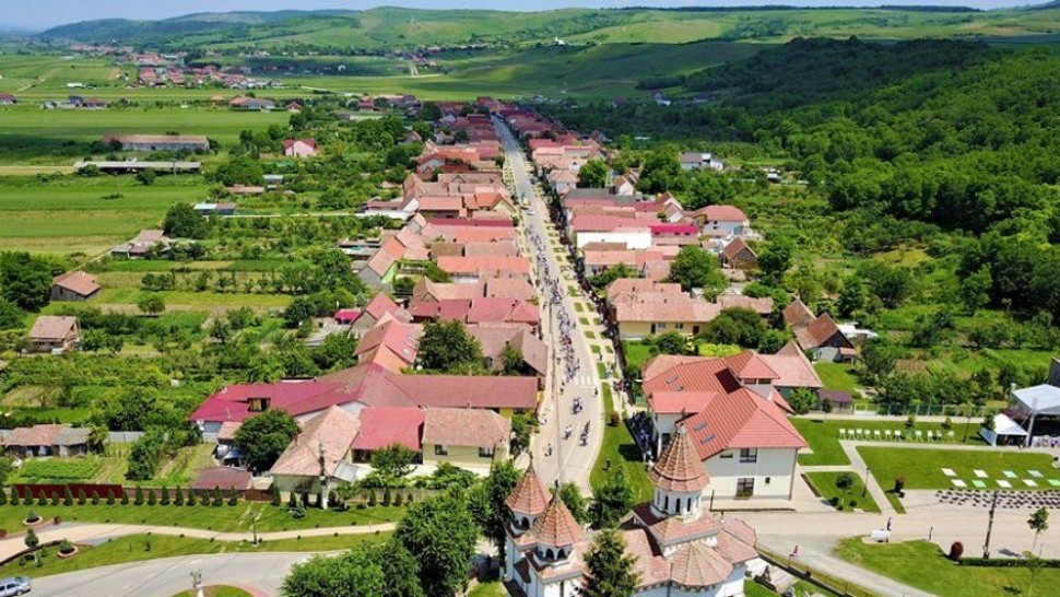 Mii de comune din România conectate la internet de mare viteză