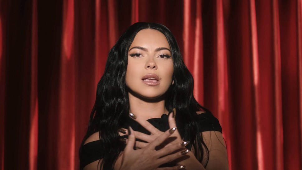 Inna lansează piesa Crystal Nails înainte de mega concertul din Mexic