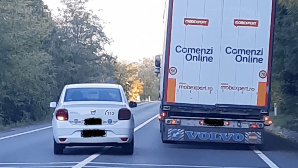 Depășirea pe linie continuă permisă în anumite condiții Se schimbă Codul Rutier în România
