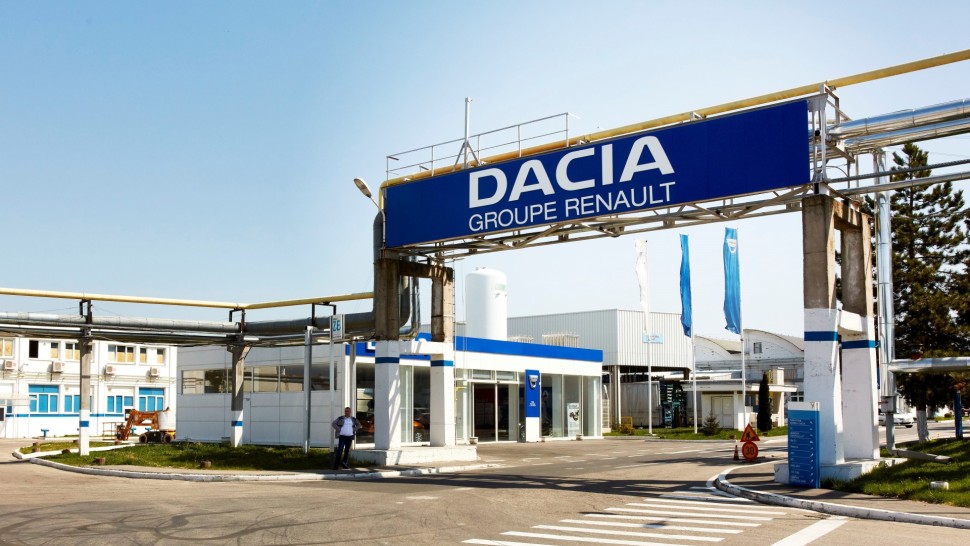 Concedieri la Automobile Dacia deși România are în continuare cel mai mic salariu din industria auto europeană