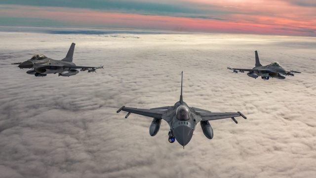 NATO a ridicat starea de alertă aeriană după incidentul aviatic produs în apropierea României