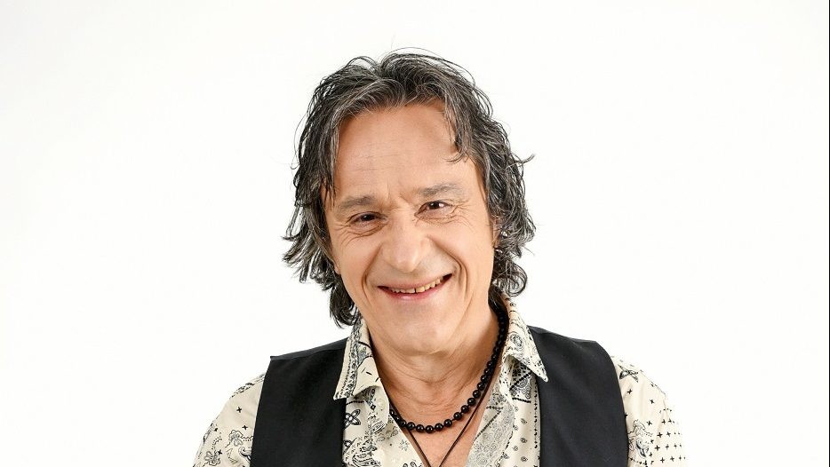 Claudiu Bleonţ apariție de excepție în comedia romantică Lasă-mă îmi place Camera 609 de la Antena 1