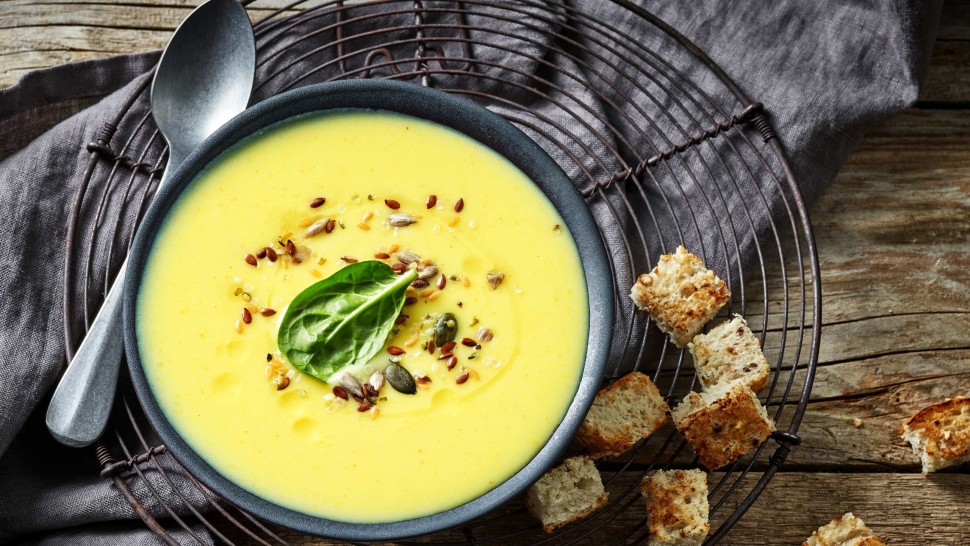 Rețetă supă cremă de legume cu smântână. Adorată atât de copii cât și de adulți