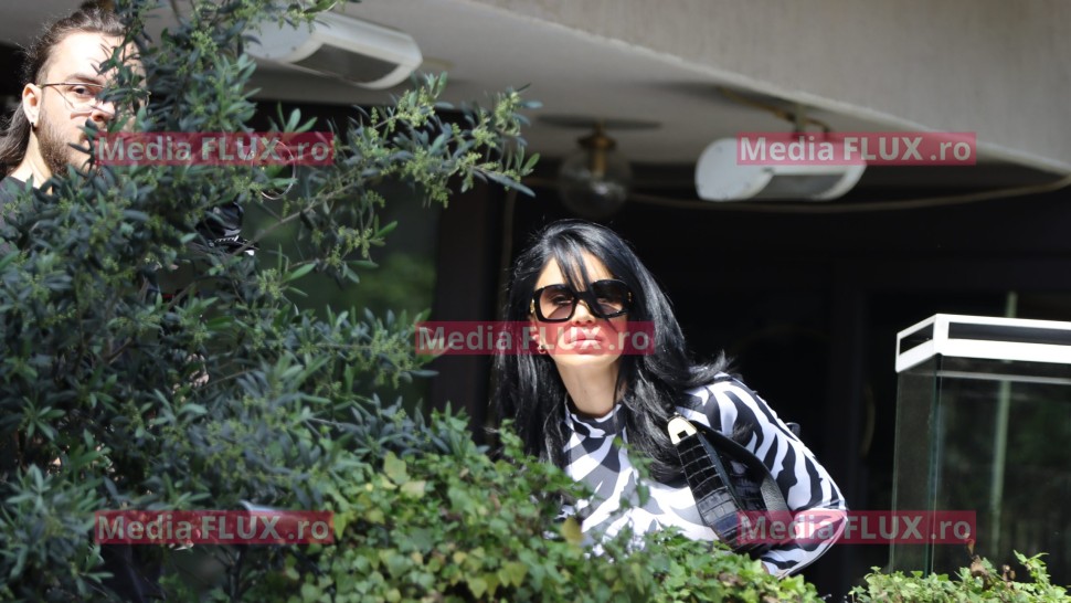 Adelina Pestrițu fără cusur pe străzile din București | FOTO PAPARAZZI