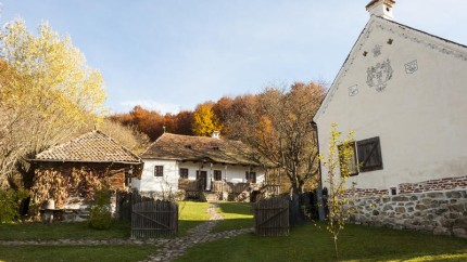 The New York Times reportaj despre casa regelui Charles din Transilvania. Cât costă să dormi în patul monarhului