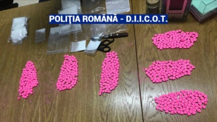 Ce este cocaina roz noul drog cu prețuri exorbitante care a ajuns în România. Polițiști au depistat dealeri în minicavanța de 1 Mai