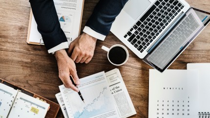 Primești 100.000 de euro de la stat dacă începi această afacere