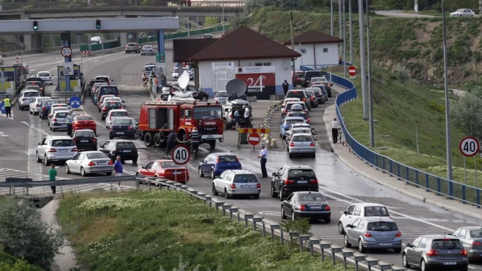 Nu se va mai plăti taxă de pod la Fetești. Anunțul făcut de ministrul Transporturilor