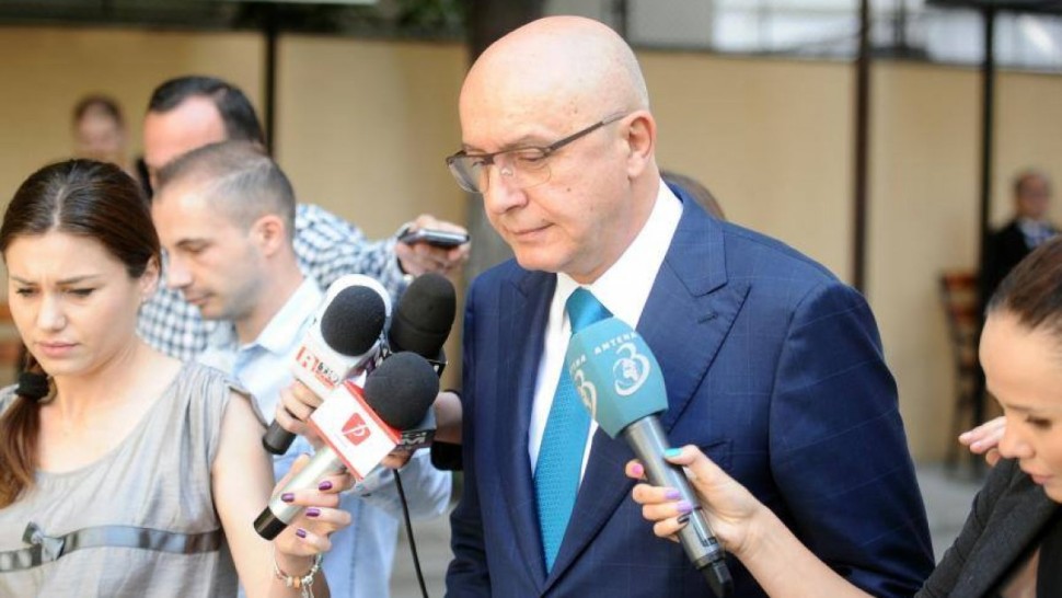 Omul de afaceri Puiu Popoviciu este liber și se poate întoarce în țară. ÎCCJ i-a anulat condamnarea la 7 ani și mandatele de arestare