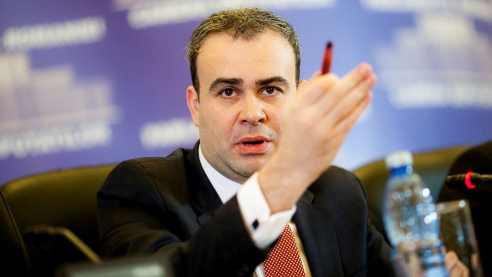 Darius Vâlcov s-a predat în Italia lângă Napoli. Fostul ministru de Finanțe e condamnat la 6 ani de închisoare