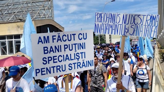 UPDATE Greva din Învățământ continuă și luni