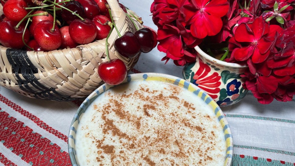 Obiceiuri și tradiții de Moșii de Vară. Ce este bine să împarți