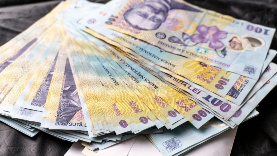 15.000 de lei gratuit de la Guvern pentru femeile de până la 45 de ani Cum se pot folosi banii