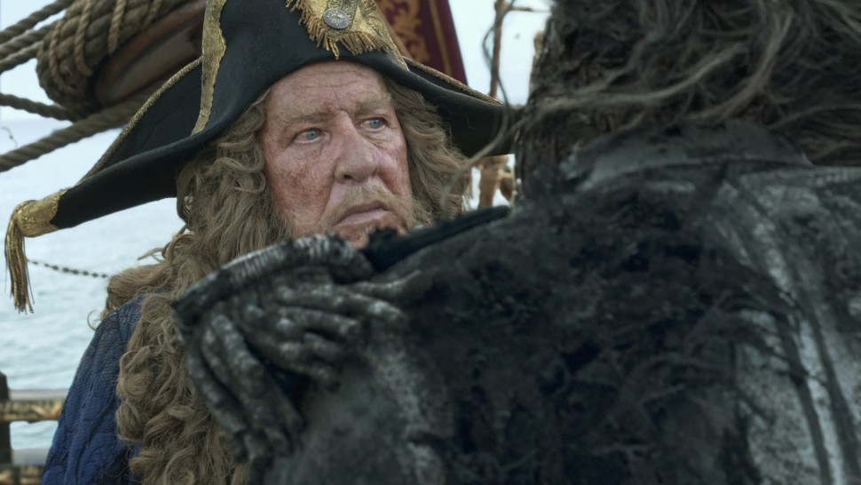 Căpitanul Barbossa din filmul Pirații din Caraibe oaspete la un conac din Transilvania