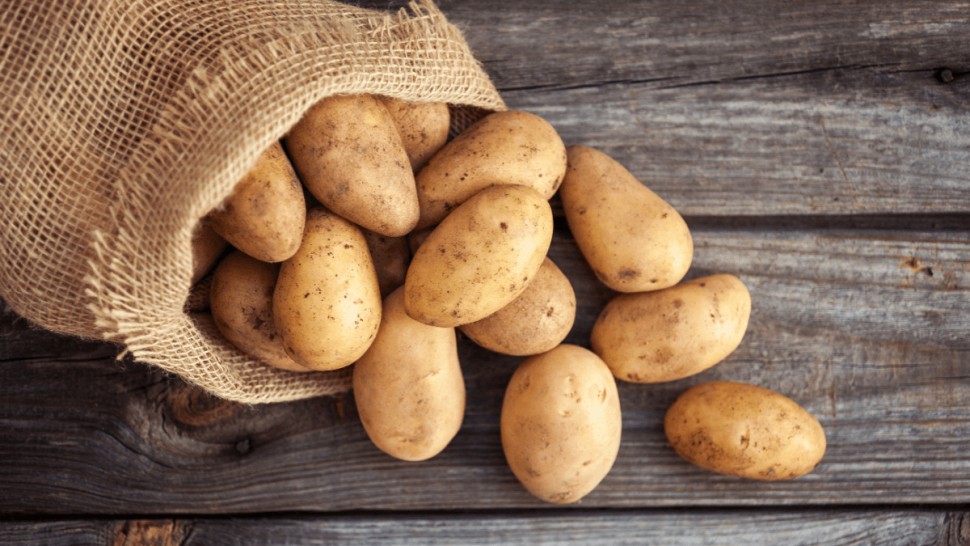 An prost pentru cartof cea mai consumată legumă din România. Ce se întâmplă cu prețul
