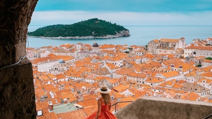 Măsuri dure impuse turiștilor care vor să viziteze orașul Dubrovnik