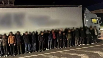 Alertă la Vama Nădlac. Zeci de migranți la un pas de asfixiere