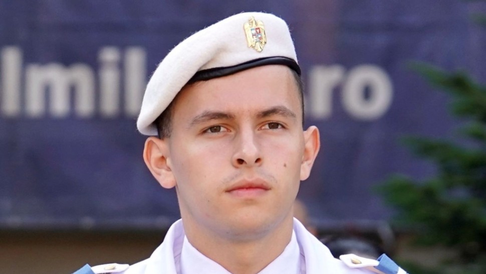 Cine e tânarul militar român admis la Academia Navală a SUA. Performanță incredibilă