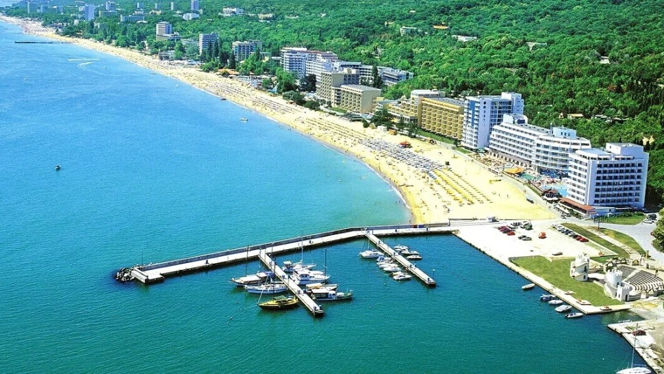 Marile stațiuni din Bulgaria cu hotelurile goale. Care e explicația