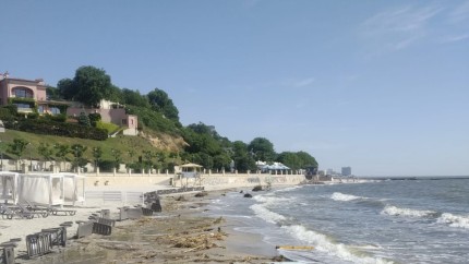 Un virus periculos a ajuns în Marea Neagră după distrugerea barajului din Ucraina. Cercetătorii români în alertă