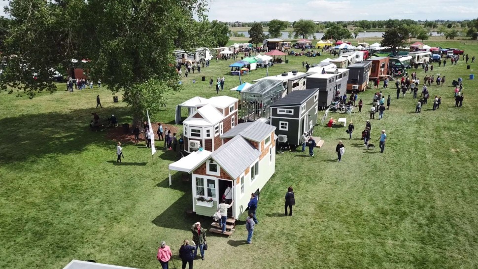 Festival de locuințe mobile în România Vin căsuțe din toată Europa