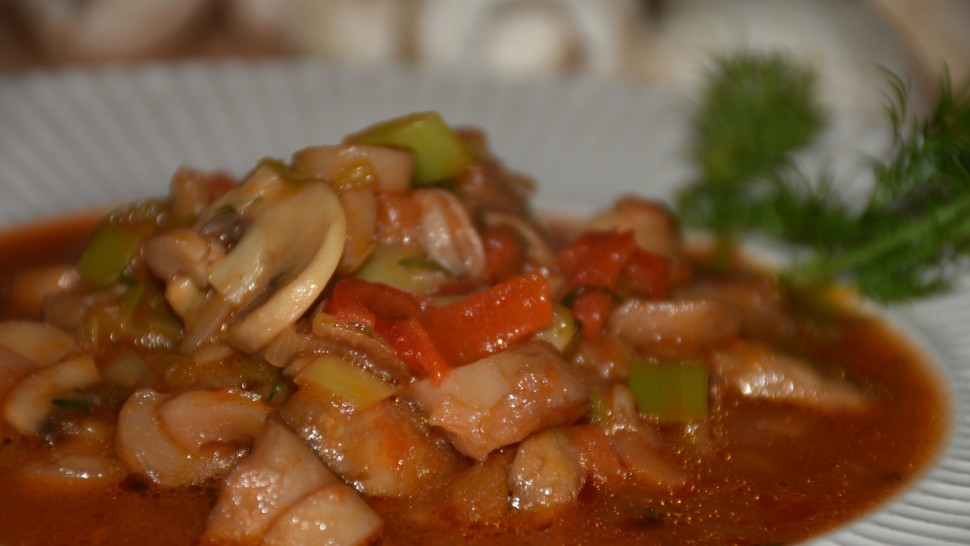 Nu știi ce să mai gătești Rețetă tocăniță cu ciuperci și praz