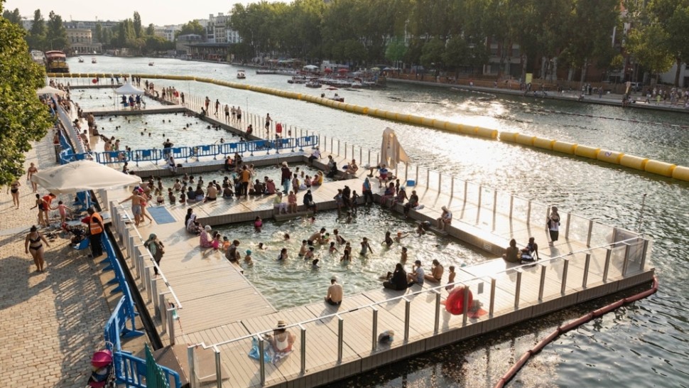 Turiștii vor putea înota în Sena la Paris. Un centru acvatic se deschide chiar lângă turnul Eiffel