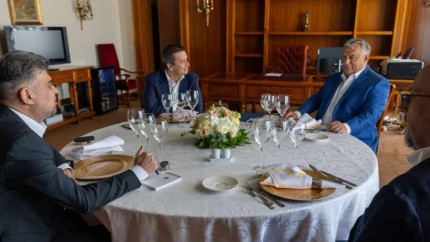 Ce au discutat Ciolacu și Viktor Orban la prânzul privat TGV între București și Budapesta