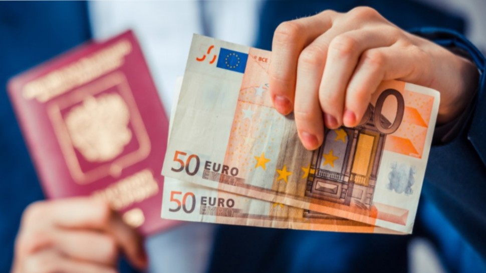 Salariu de 3.000 de euro pe lună. Mii de locuri de muncă disponibile pentru români