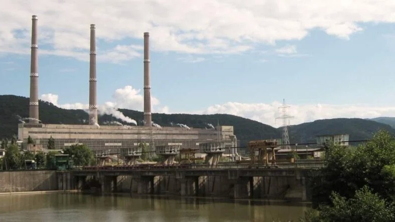 A început marea demolare a Termocentralei Mintia. Ce va fi construit pe ruinele ei